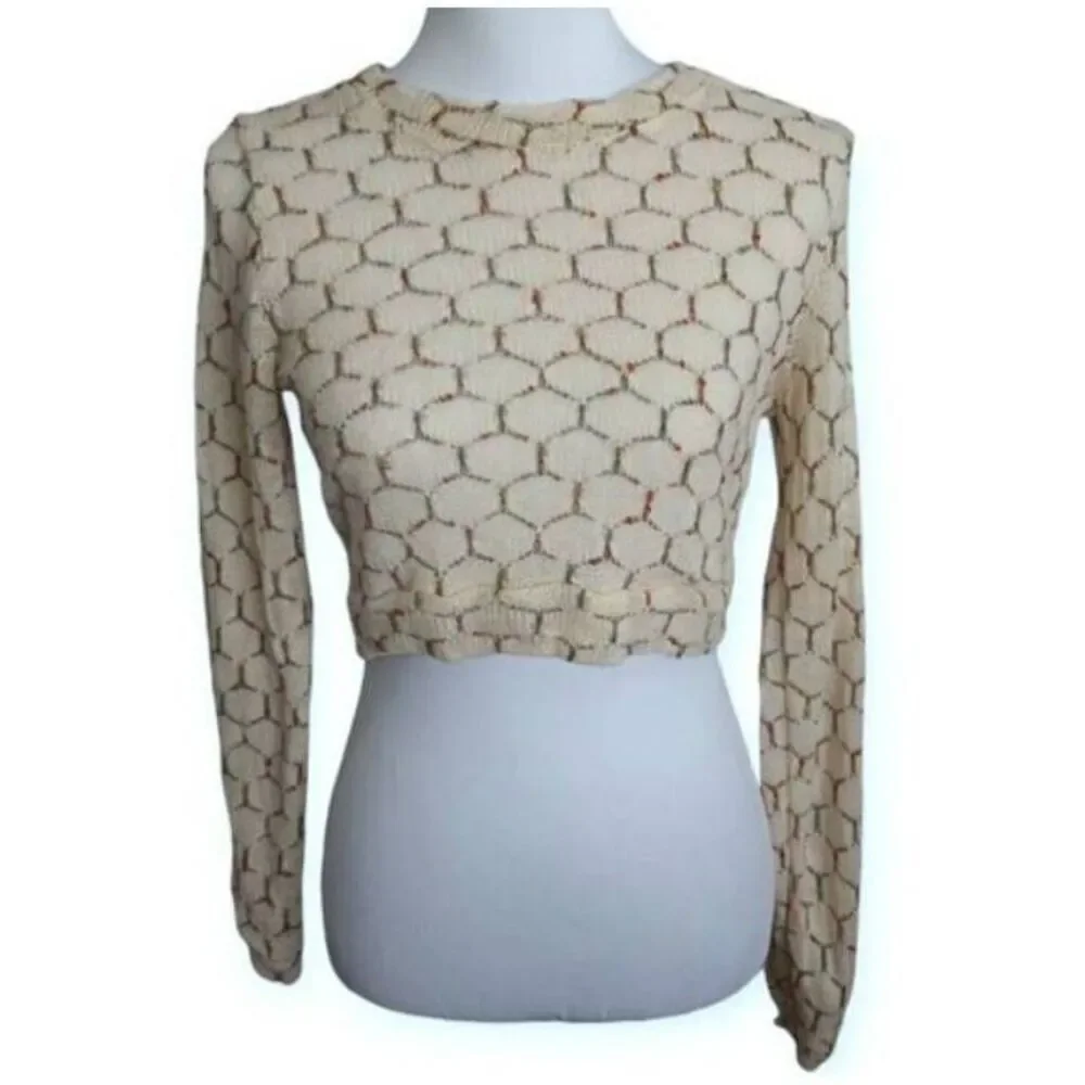 36 POINT 5 CREAM CROP TOP SZ.M EUC.